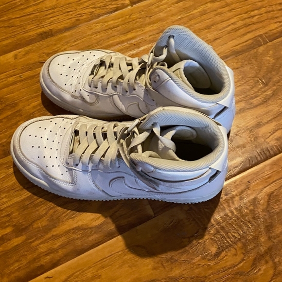 all black air force ones high tops